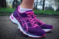 Test butów do biegania asics Gel-Phoenix 7: sprawdza Joanna Daniel