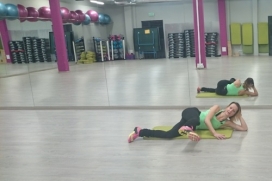 Ćwiczenia na jędrne pośladki - 8 minutowy trening z Alą!