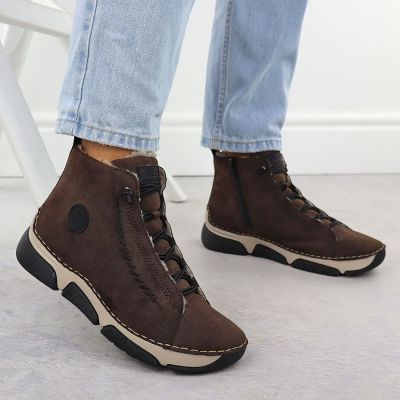 6. Botki damskie zamszowe brązowe Rieker 45912-25