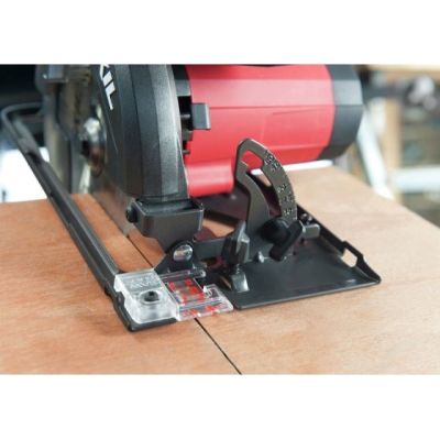 3. Pilarka tarczowa Skil 5830 GA 1400W 5300RPM