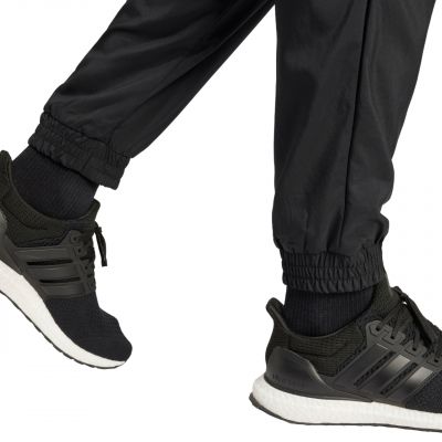 6. Spodnie adidas Essentials Small Logo Stanford M JD1833