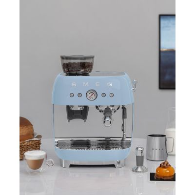 18. Smeg EGF03PBEU ekspres do kawy Ręczny Ekspres do espresso 2,4 l