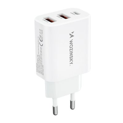 2. Ładowarka sieciowa Wozinsky CWCUCW 30W USB-C / 2 x USB-A - biała