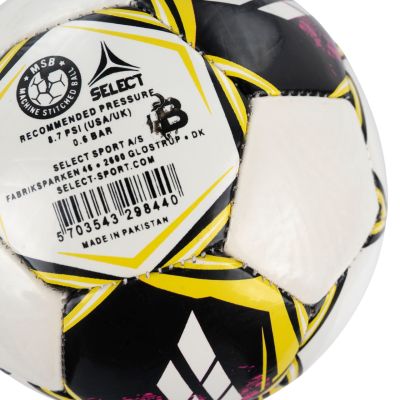 3. Piłka nożna hala Select Futsal Talento 9 MINI 2 gatunek biało-czerwono-czarna 19258/370021