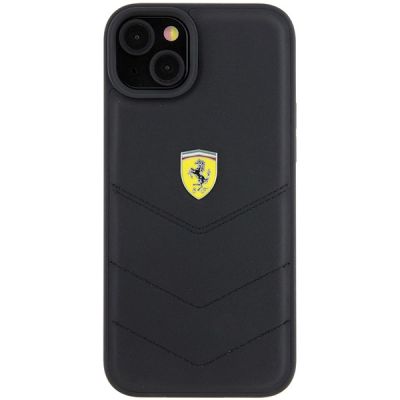 3. Etui Ferrari Quilted Metal Logo do iPhone 15 Plus - czarne