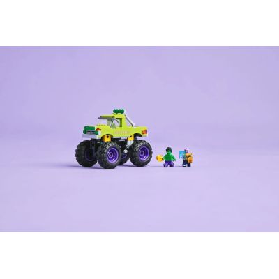 9. LEGO MARVEL 76312 Monster truck Hulka kontra Thanos
