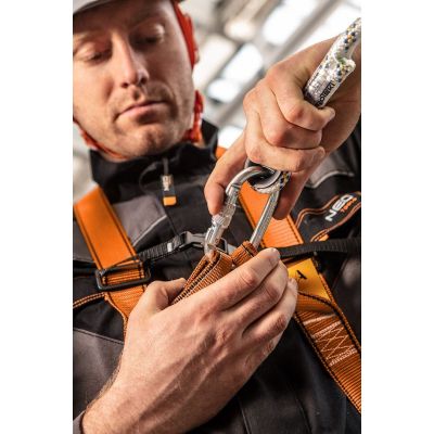 3. NEO tools 97-101 przyrząd asekuracyjno-zjazdowy