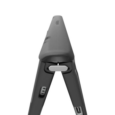 4. Etui Spigen Ultra Hybrid Pro MagSafe na iPhone Duo - czarne