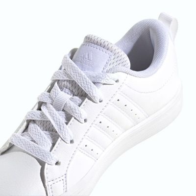 8. Buty sportowe adidas VS PACE 2.0 K skóra ekologiczna białe (IE3468)