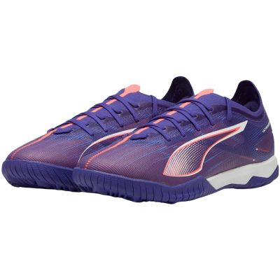 8. Buty piłkarskie Puma Ultra 5 Match TT 107892 01