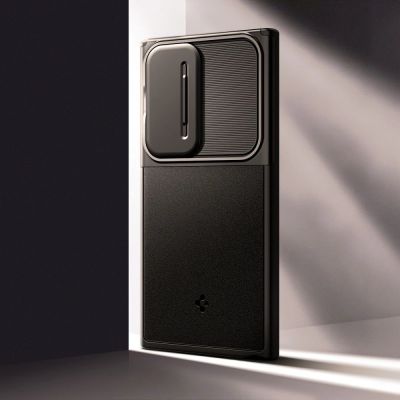 6. Etui Spigen Optik Armor na Samsung Galaxy S24 Ultra - czarne