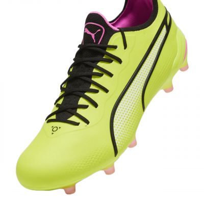 4. Buty piłkarskie Puma King Ultimate FG/AG M 107563 06