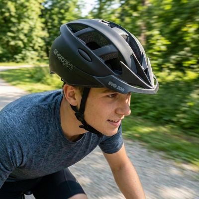 32. KASK ROWEROWY REGULOWANY ENERO PRO EVO 200 R.L (58-61CM)