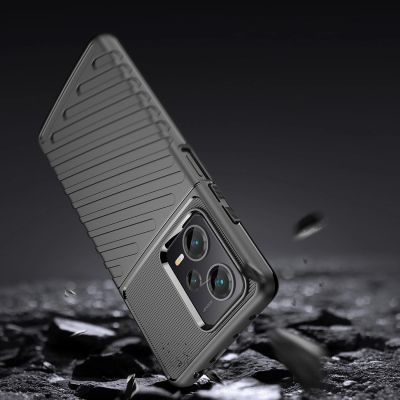 3. Thunder Case etui do Xiaomi Redmi Note 12 Pro+ silikonowy pancerny pokrowiec czarne