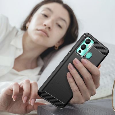 7. Carbon Case etui do Infinix Hot 12 Play NFC / Hot 12 Play elastyczny silikonowy karbonowy pokrowiec czarne