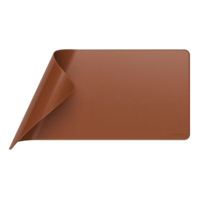 3. Satechi Premium Desk Mat - podkładka na biurko ze skóry wegańskiej (brown)