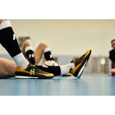 11. Buty piłkarskie Halówki  Recoleti IC M
