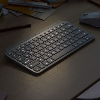 4. Klawiatura bezprzewodowa LOGITECH MX Keys Mini 920-010500 Różowa