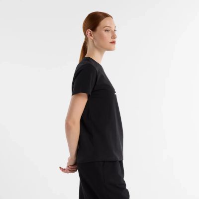 5. Koszulka New Balance S/S Sport Jersey Logo W WT43582BK
