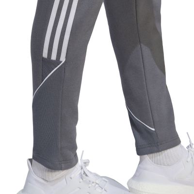 11.  Spodnie adidas Tiro 23 League Sweat Tracksuit M HZ3019