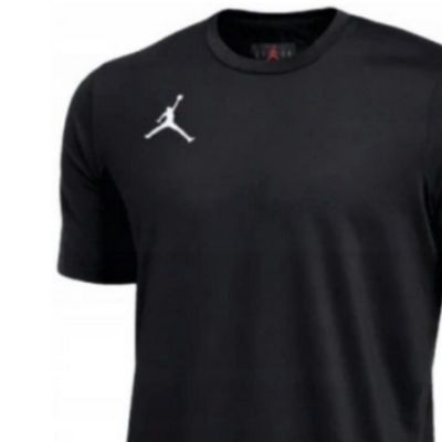 3. Koszulka sportowa męska Nike Jordan Air Dri-FIT Training czarna - DQ7899-049