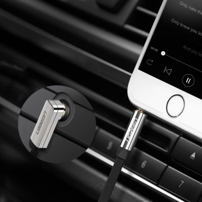 3. Ugreen płaski kabel przewód audio AUX 3,5 mm mini jack 1m srebrny (10597)
