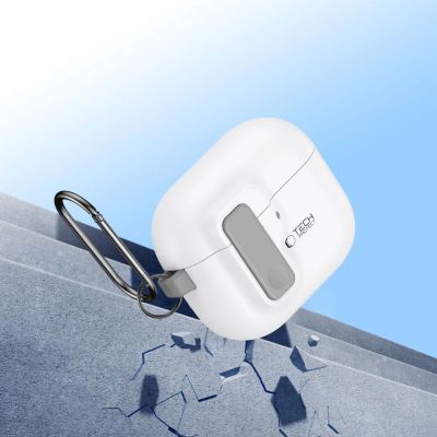 7. Etui Tech-Protect Slim Hook na AirPods 4 - białe
