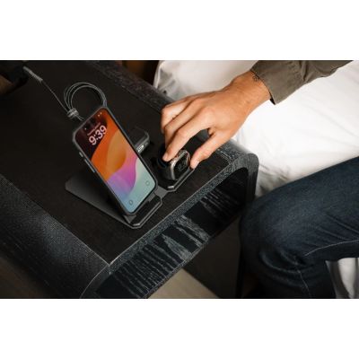 UAG 3in1 Travel Charger - bezprzewodowa ładowarka podróżna do trzech urządzeń 15W, kompatybilna z MagSafe, kabel, wtyczki i organizer w zestawie (black/gray)