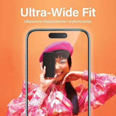 10. Zestaw PanzerGlass Bundle 3in1 etui przezroczyste + folia + osłona aparatu do iPhone 15 Pro Max