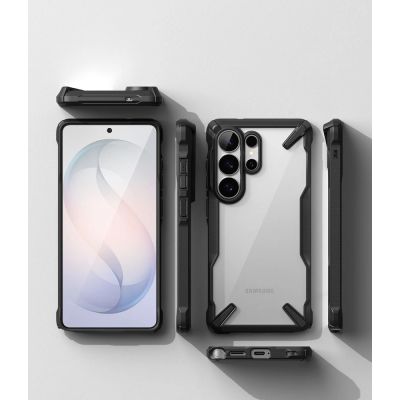 4. Etui Ringke Fusion X na Samsung Galaxy S26 Ultra - przezroczysto-czarne