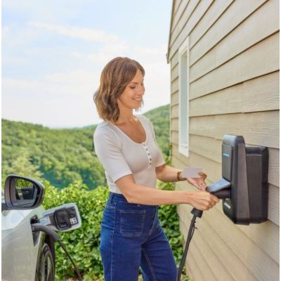 3. EVCS Stacja ładowania Hager witty one 11kW 3f RFID Bluetooth z gniazdem T2