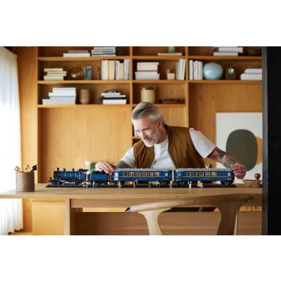 10. LEGO Icons 21344 Pociąg Orient Express