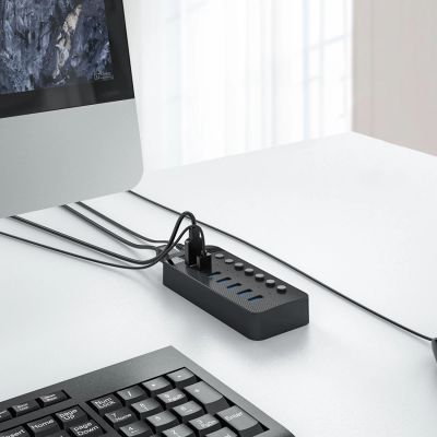 4. Hub Orico CT2U3-10AB 10x USB-A 3.0 z włącznikami - czarny