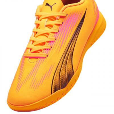 4. Buty piłkarskie Puma Ultra Play IT Jr 107780 03