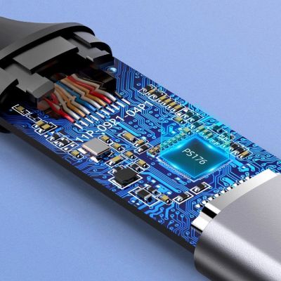 8. Ugreen przejściówka adapter USB Typ C - HDMI 2.0 4K@60 Hz Thunderbolt 3 do MacBook / PC szary (70444)