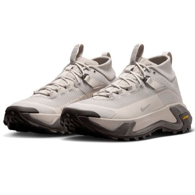 3. Buty Nike ACG Zegama Hike IO7854-201