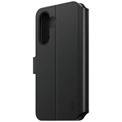 3. Etui CARE by PanzerGlass Wallet Case M.  Kickstand do Samsung Galaxy M17 5G / A17 / A17 5G - czarne