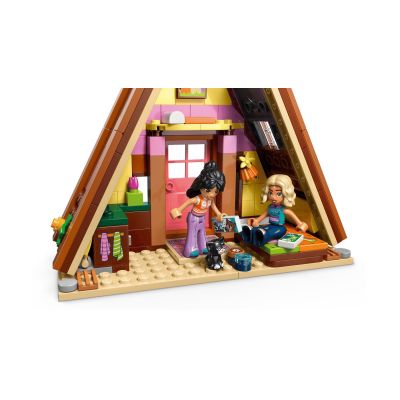 15. LEGO Friends 42682 - Domek na luksusowym kempingu
