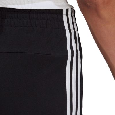 6. Spodenki damskie adidas Essentials Slim Shorts W GM5523