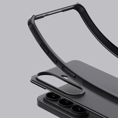 10. Etui Nillkin Super Frosted Shield Pro Magnetic kompatybilne z MagSafe na Samsung Galaxy S26+ - czarne