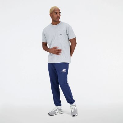 10. Koszulka New Balance t-shirt Essentials Reimagined Cott M MT31542AG