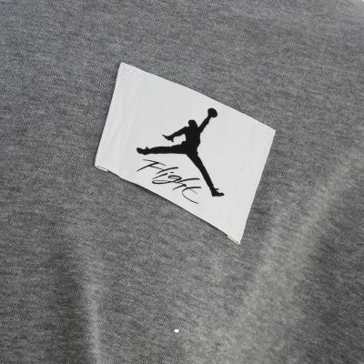3. Koszulka sportowa męska Air Jordan Flight Essentials Oversized Tee "Carbon Heather" - DZ7313-091
