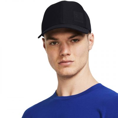 3. Czapka z daszkiem Under Armour Iso-chill Armourvent Strech Fit M 1383438 002
