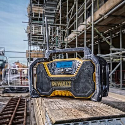 5. Radio budowlane 18/54V XR DCR029-QW DEWALT