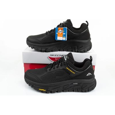 31. Buty sportowe Skechers Arch Fit M 237333 BBK