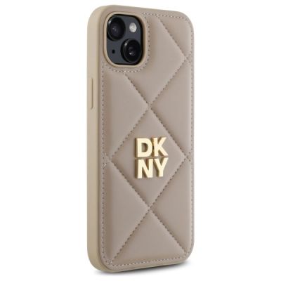 4. Etui DKNY Quilted Stack Logo na iPhone 15 Plus - beżowe