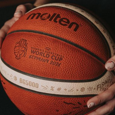 2. B6G5000-W6G Piłka do koszykówki Molten Women World Cup Germany 2026
