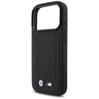 6. Etui BMW M Quilted Logo MagSafe na iPhone 17 Pro - czarne
