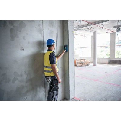 4. Bosch Wallscanner D-tect 200 C Professional multidekoder cyfrowy