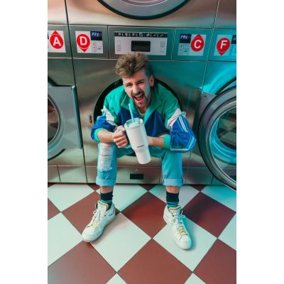 12. Kubek termiczny z teleskopową słomką Kambukka Rio Tumbler 950ml Frosty Coconut